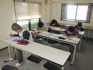 一人ひとりに寄り添う塾